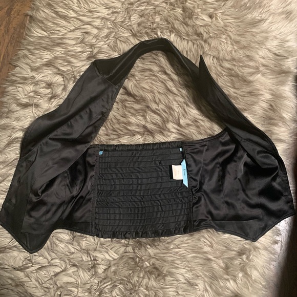 Black marciano top with gold hardware - Picture 7 of 8